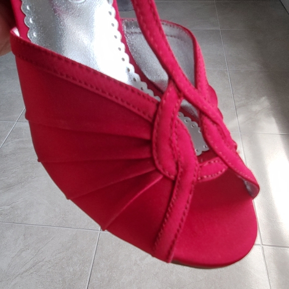 MICHAELANGELO  shoes  61/2 red - Picture 6 of 6